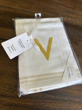NWT Williams Sonoma White Tea Towels with Gold Monogram V - Set of 2